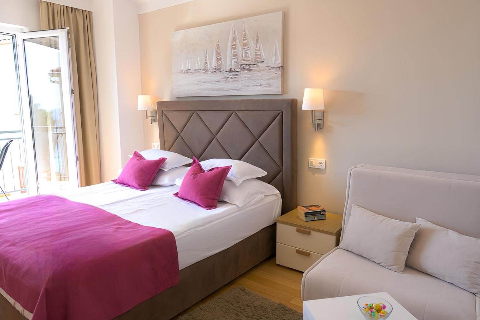 Hotel Fortuna Milna  Kültér fotó