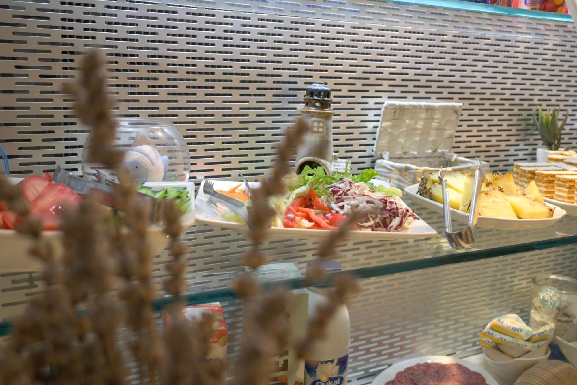 Hotel Fortuna Milna  Kültér fotó